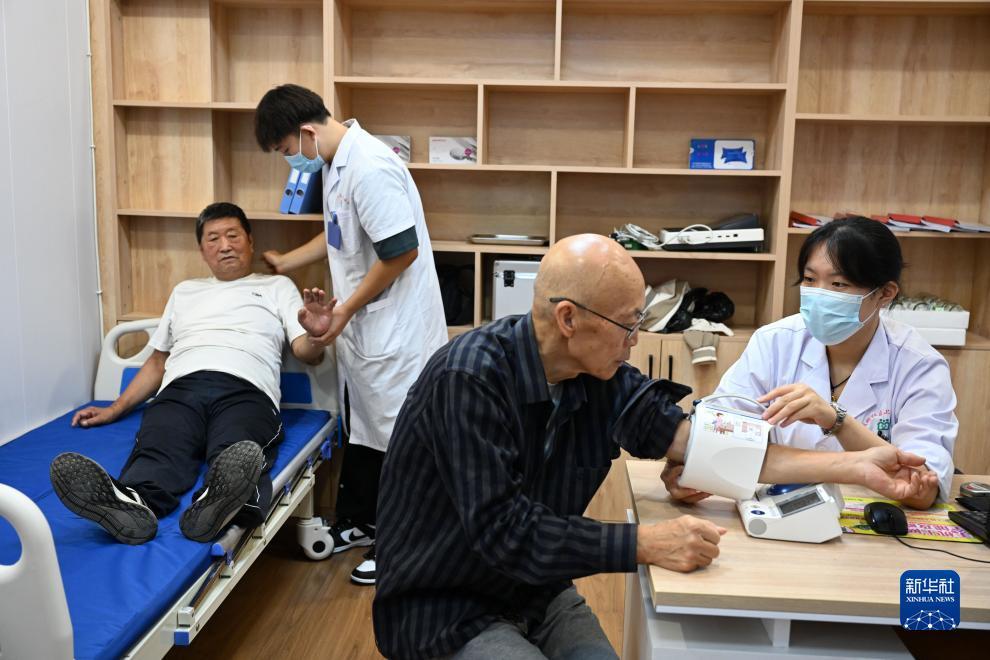 百万炸金花